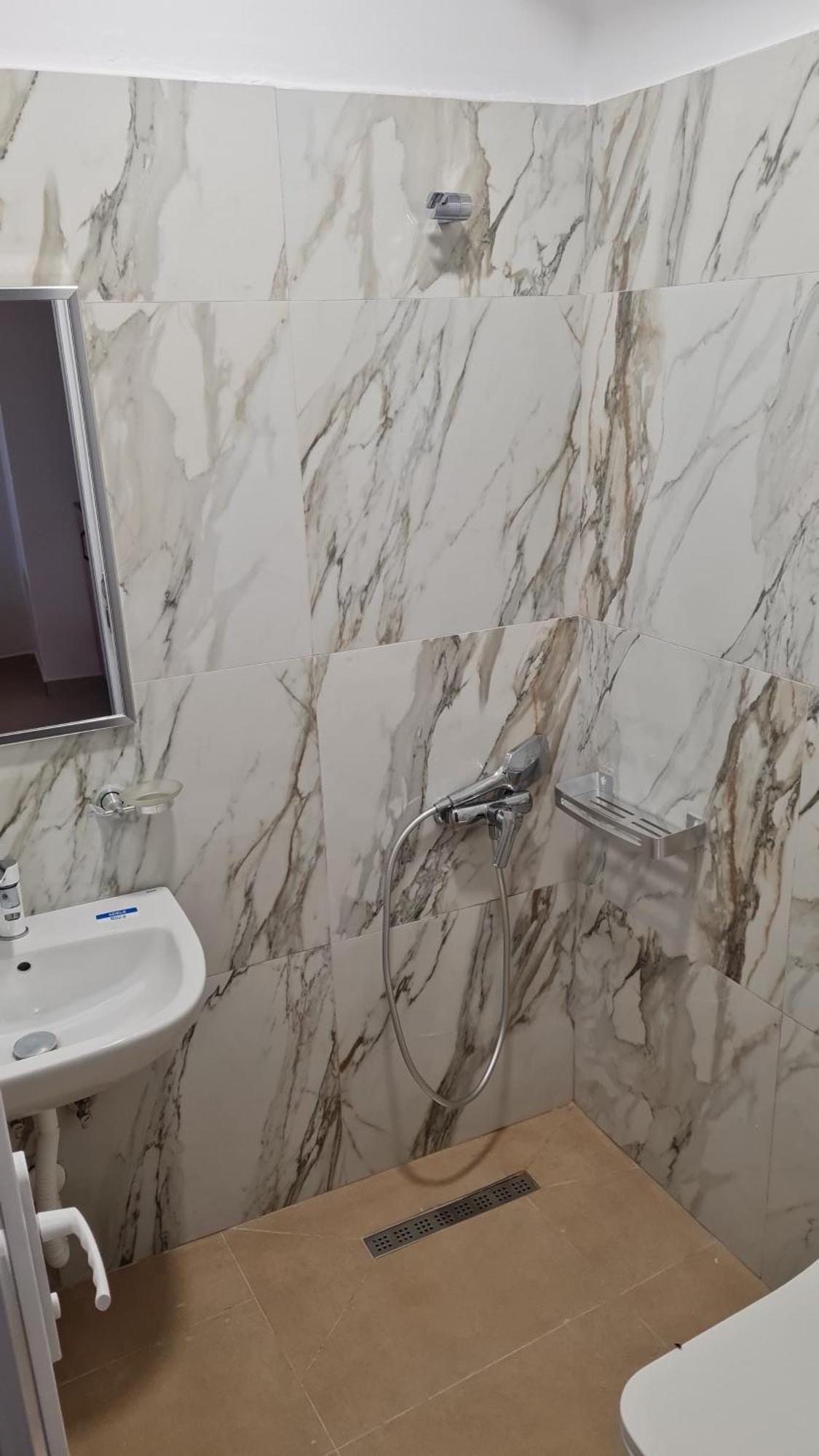 Sol Apartments Gjiri Lalzit Durrës Exterior foto